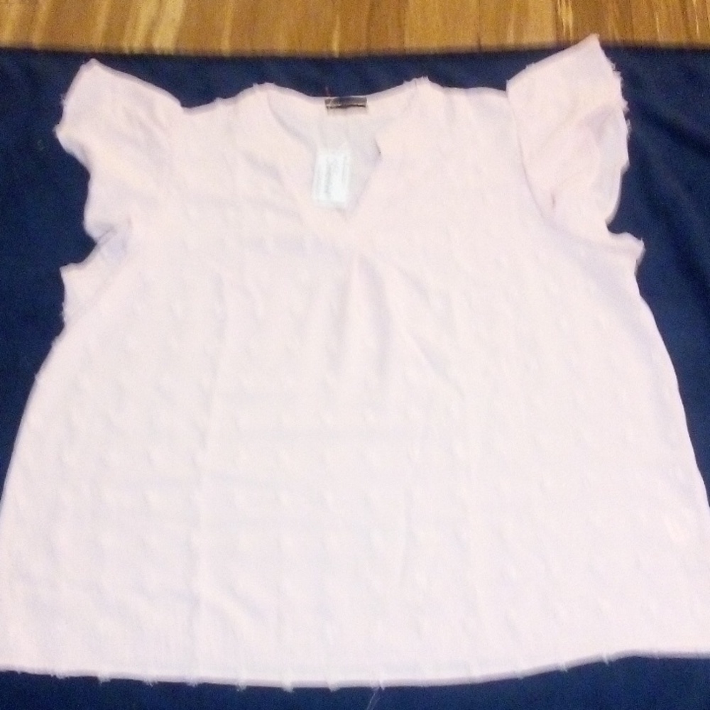 Plus size women's tops